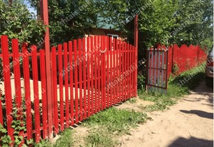 Забор евроштакетник горокой в Кентау цвет рубин